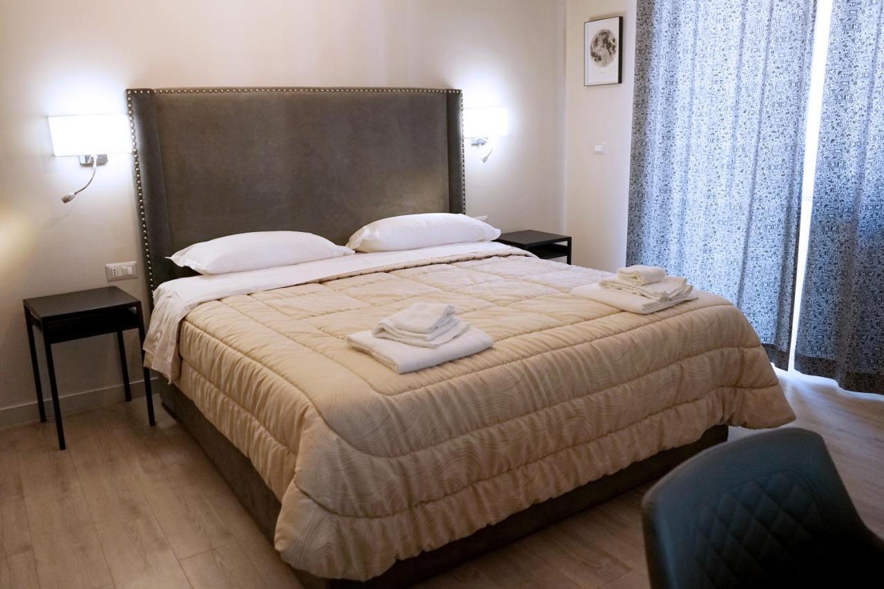 Re Di Smirne By Apulia Accommodation บารี ภายนอก รูปภาพ