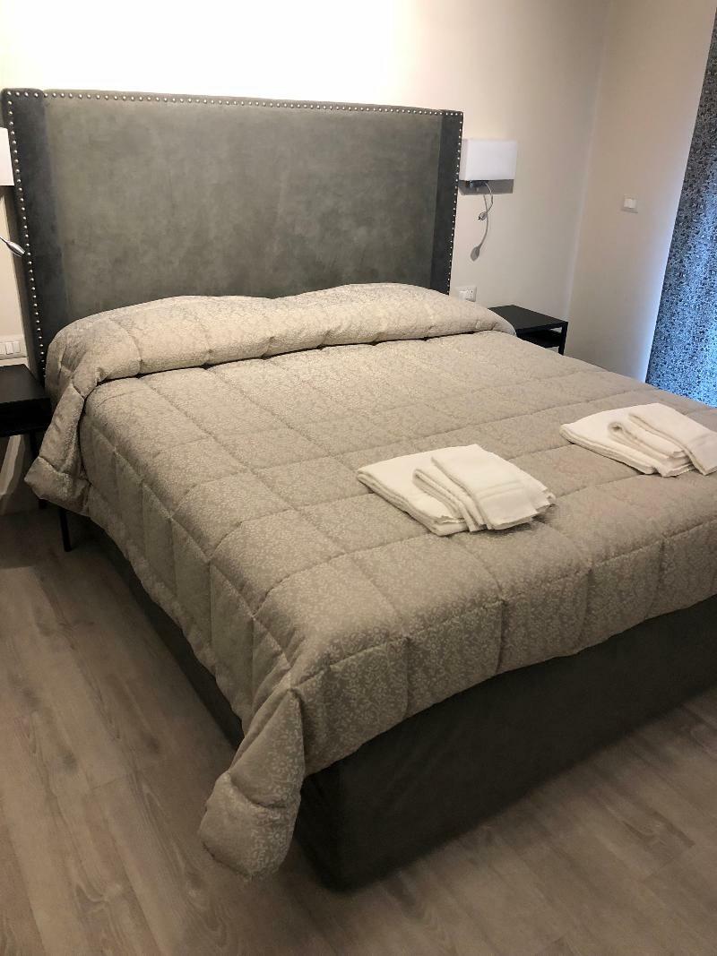 Re Di Smirne By Apulia Accommodation บารี ภายนอก รูปภาพ